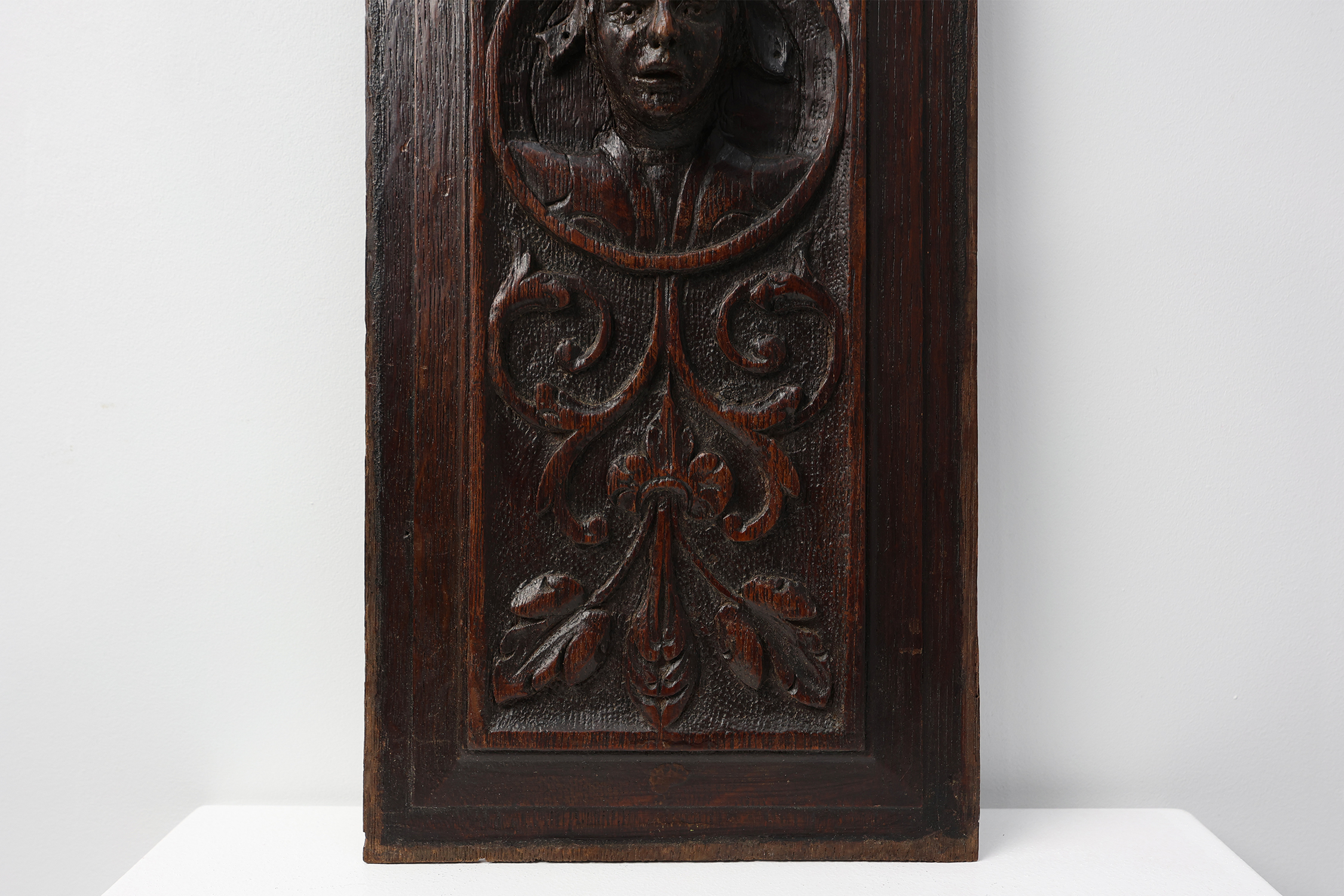 16th Century Flemish Renaissance Carved Oak Panel with Female Portrait Medallionthumbnail